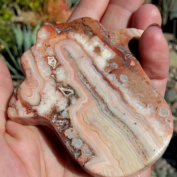 Mexican Crazy Lace Hamsa Carving with Sparkling Druzy - Picture 17 of 17